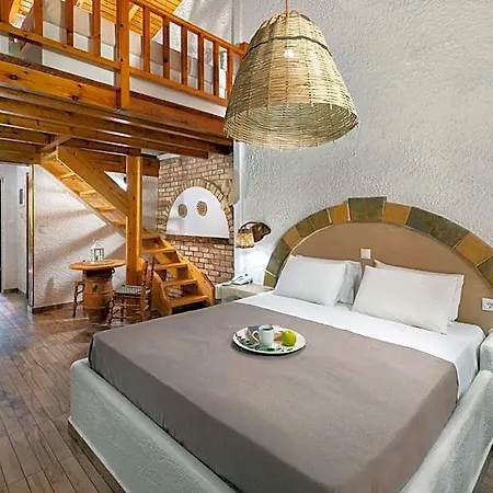 Elefteria Apts & 4*