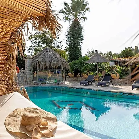 Hotel Elefteria Apts &