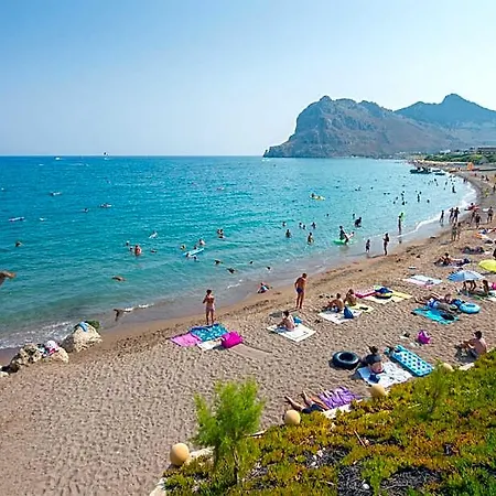 Elefteria Apts & Hotel