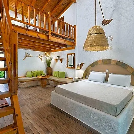 Elefteria Apts & Hotel 4*